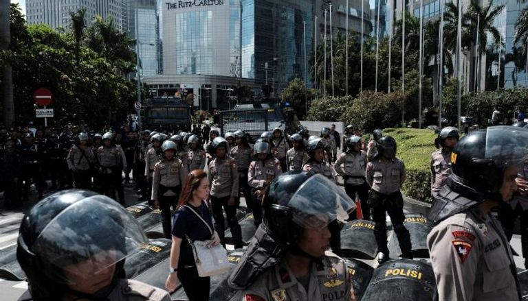 إندونيسيا تعتقل 17 داعشيا "محتملا" رحلتهم تركيا