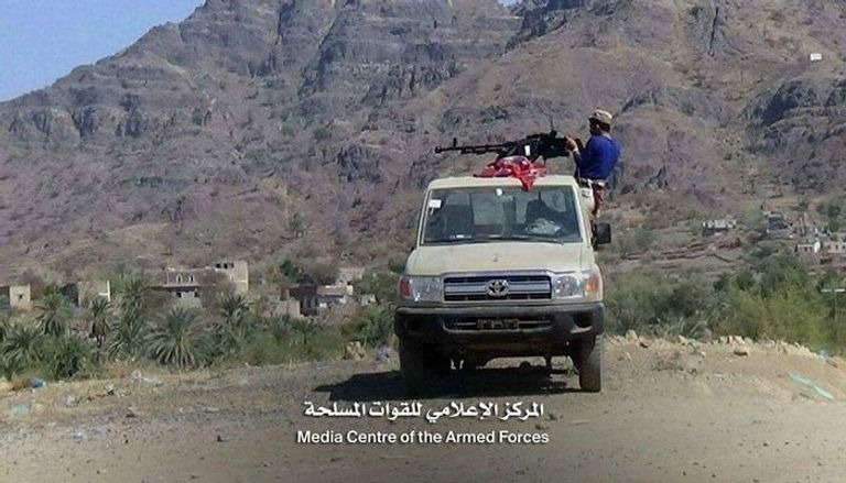 الجيش اليمني يطارد فلول الانقلابيين بالمخا