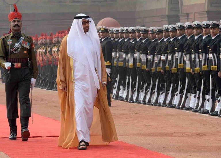 الشيخ محمد بن زايد خلال مراسم الاستقبال