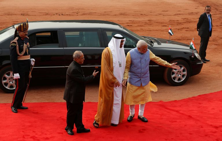 الشيخ محمد بن زايد خلال مراسم الاستقبال