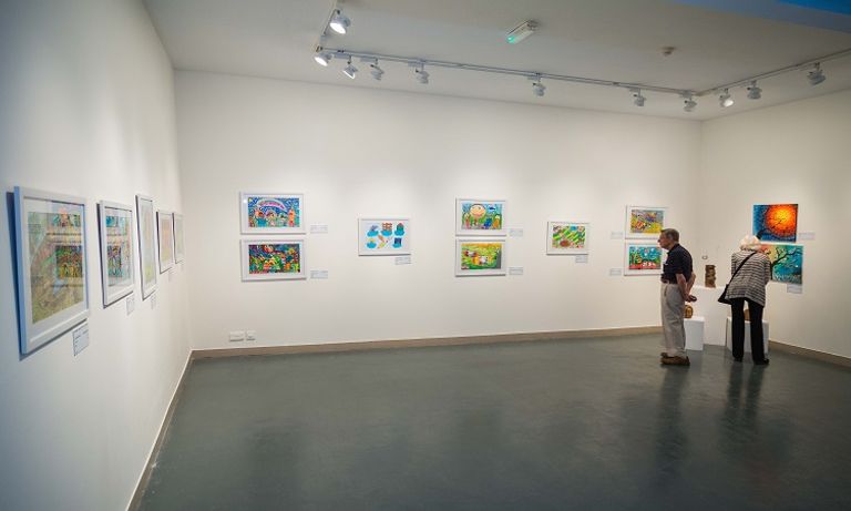  من لوحات البينالي