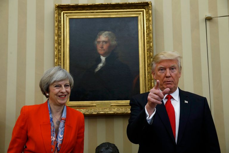 ترامب وتيريزا ماي