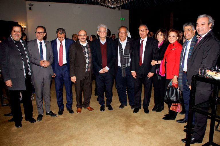 شخصيات سياسية وثقافية بارزة كان حاضرة في الحفل (تصوير أحمد عبدالفتاح)