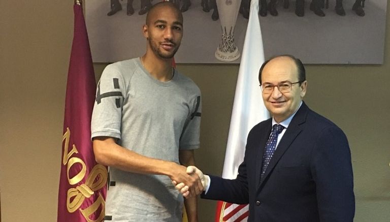 ستيفن نزونزي