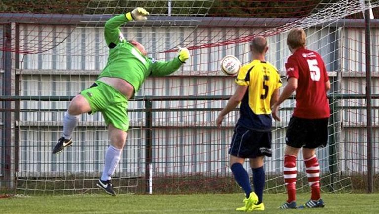 واين شو حارس سوتون 