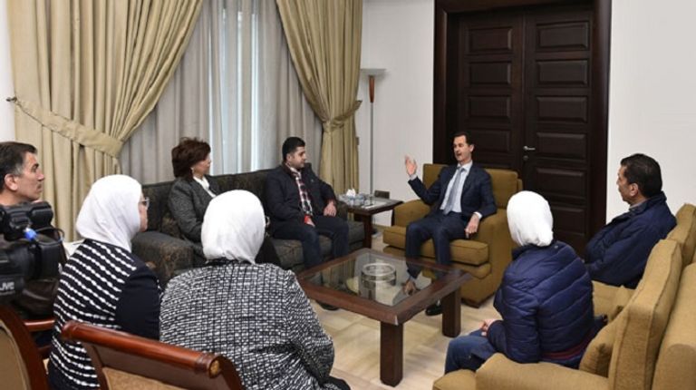 الأسد خلال استقبال رجال الصناعة فى دمشق
