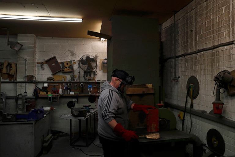 قناع برونزي غير مكتمل سيصبح إحدى جوائز 