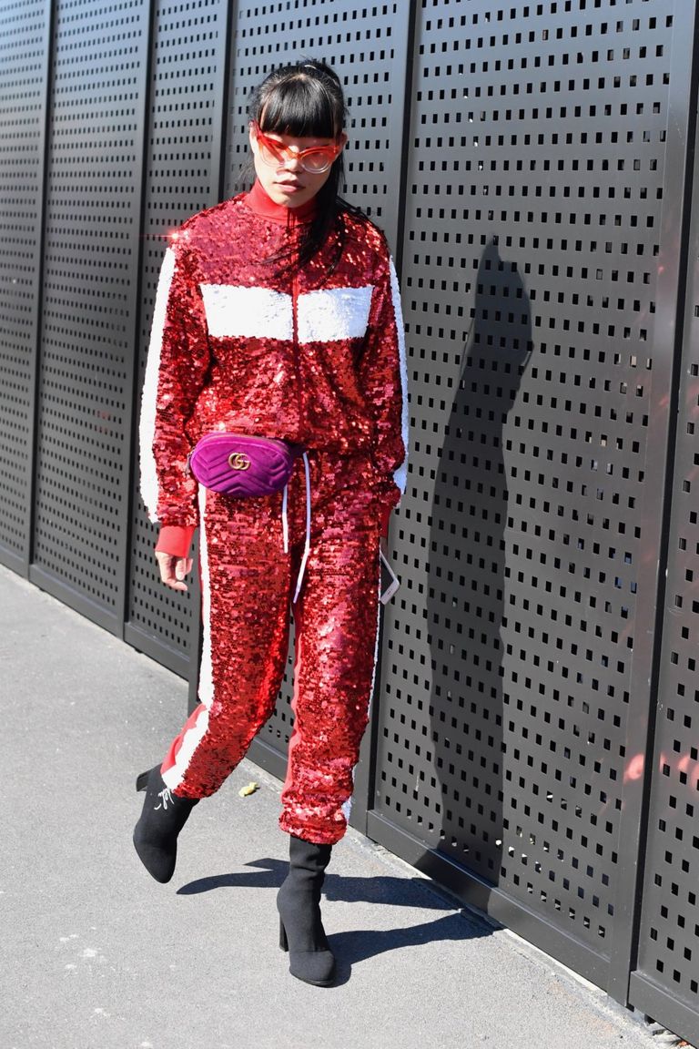 أجمل إطلالات بشوارع باريس 2018 في أسبوع الموضة