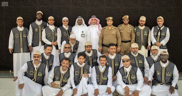 إسدال ثوب الكعبة المشرفة