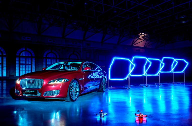 سباق للطائرات المسيّرة بدون طيار