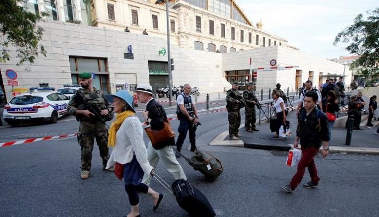 استنفار أمني في فرنسا بعد هجوم مارسيليا- رويترز