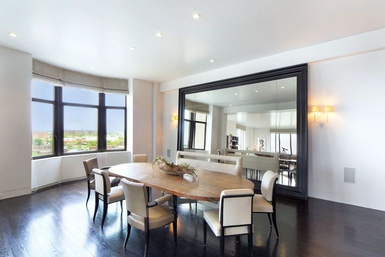 باراك أوباما وزوجته ميشيل