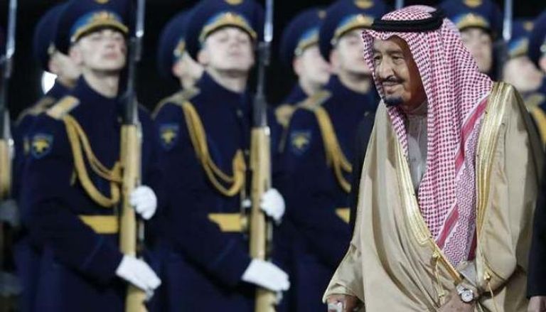 الملك سلمان بن عبدالعزيز يصل موسكو