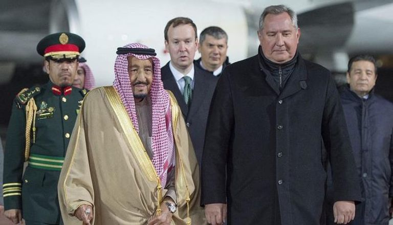الملك سلمان بن عبدالعزيز لدى وصوله موسكو