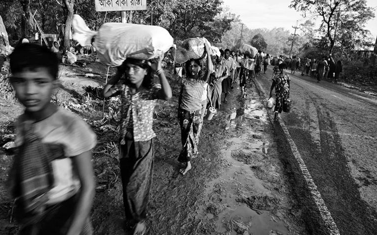 أعمال عنف وحرق منازل ضد أقلية الروهينجا