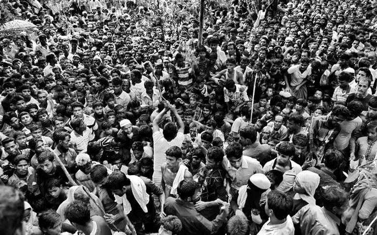 أعمال عنف وحرق منازل ضد أقلية الروهينجا