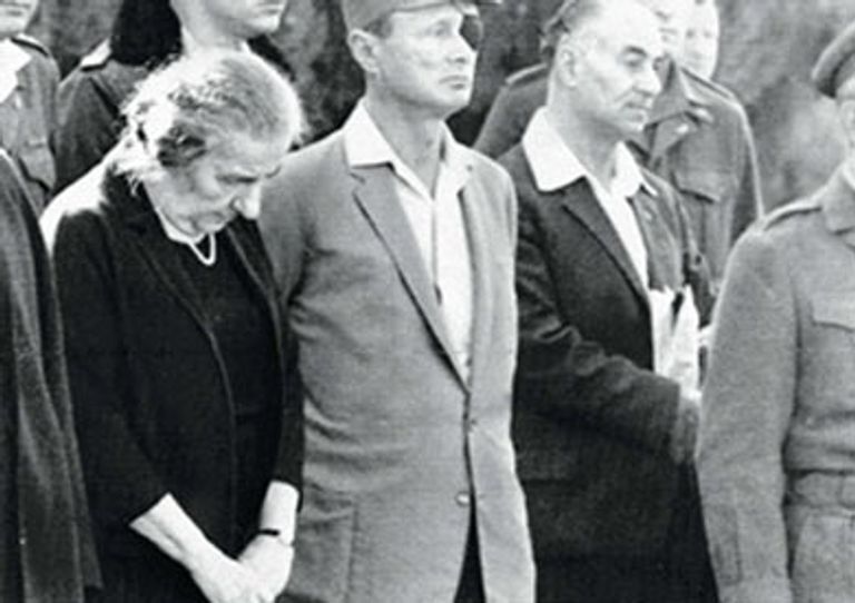 السادات أعاد سيناء بقراري الحرب والسلام