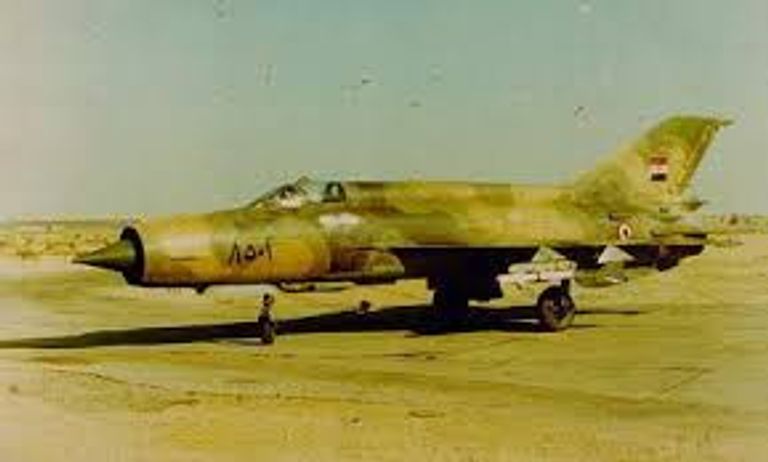 النسر المصري السادات نجح في قراري الحرب والسلام