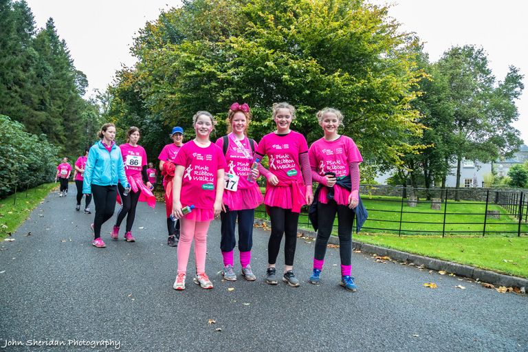 احتفالات عالمية بالشهر الوردي 