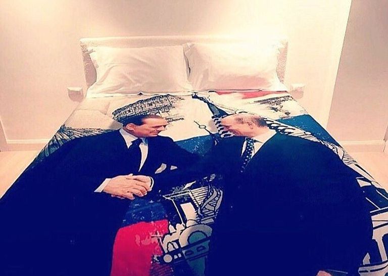 سيلفيو برلسكوني وحليفه بوتين