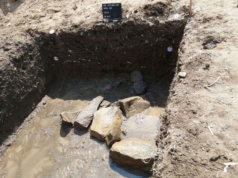 من البقايا الأثرية المكتشفة