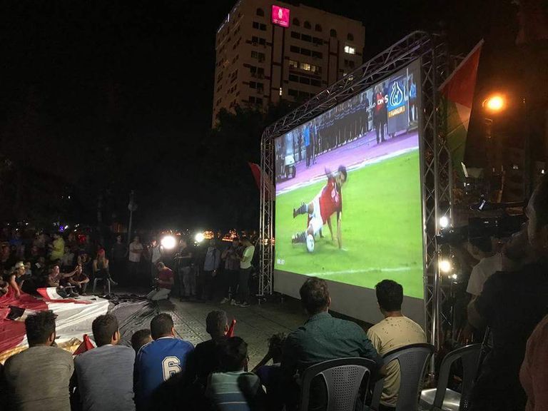 احتفالات أهل غزة بتأهل منتخب مصر لكأس العالم