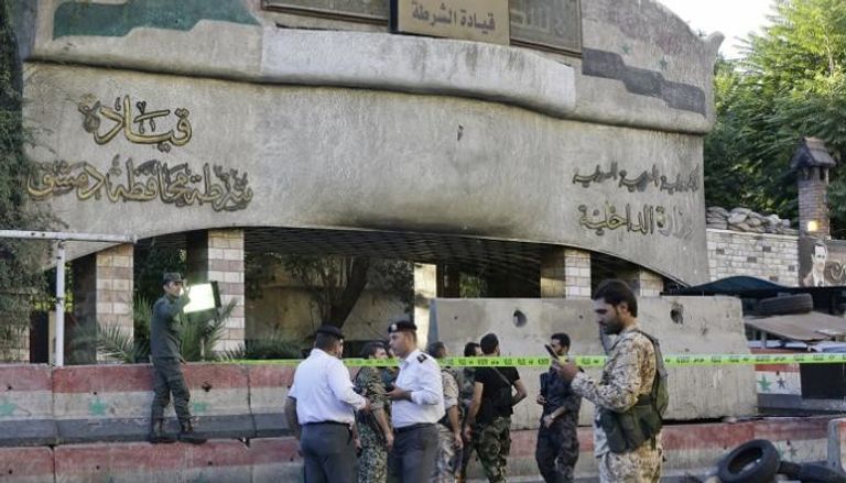 قوات الشرطة والجيش تحاصر موقع الحادث - أ. ف. ب