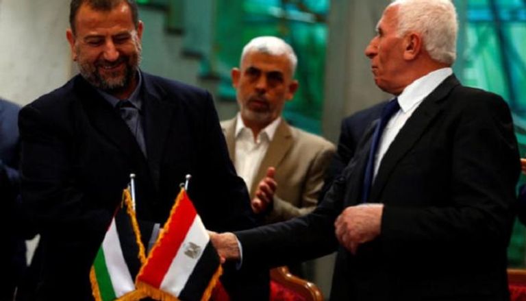 فتح وحماس وقعتا اتفاق المصالحة لإنهاء الانقسام الفلسطيني