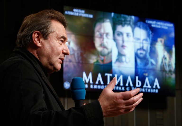 نجوم فيلم روسي لن يحضروا عرضه خوفا على سلامتهم