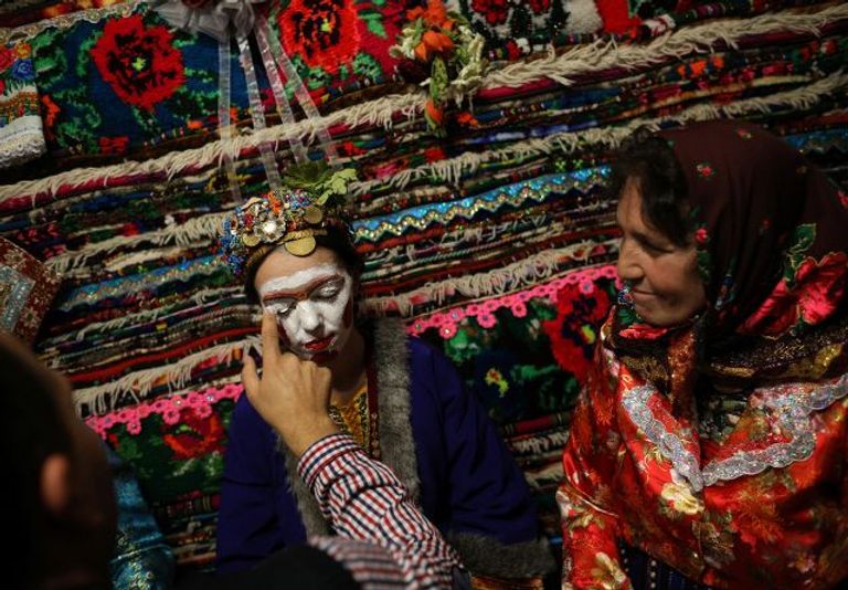 تقاليد الزواج التقليدية في قرية مسلمة في بلغاريا