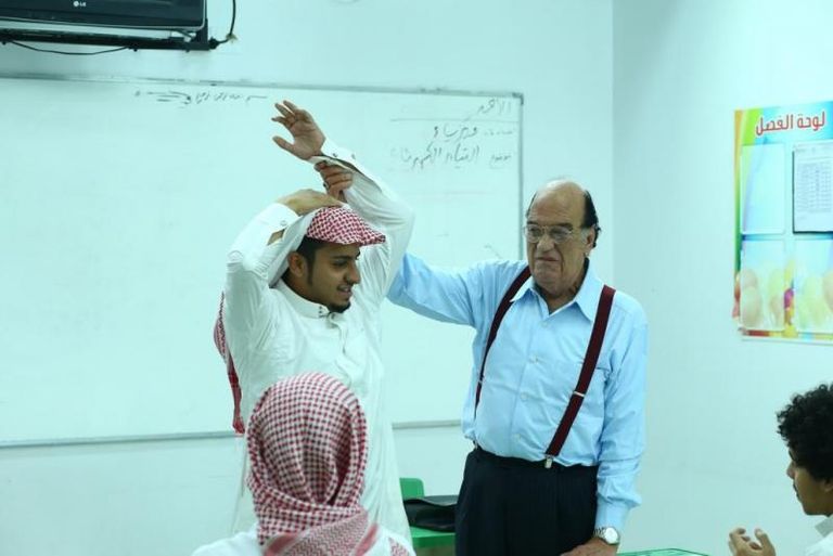 حسن حسني يحتفل اليوم بعيد ميلاده الـ86