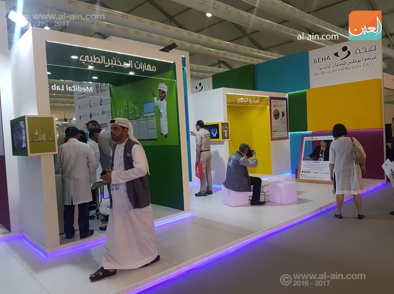 إقبال لافت من الزوار على فعاليات المسابقة