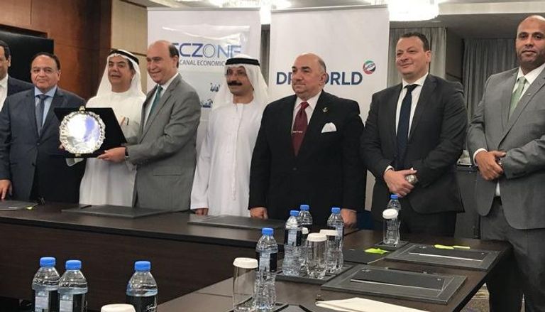 التوقيع على شراكة بين موانئ دبي وقناة السويس