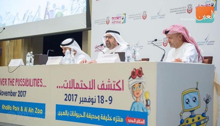 الدكتور علي النعيمي في مؤتمر صحفي للإعلان عن مهرجان أبوظبي للعلوم