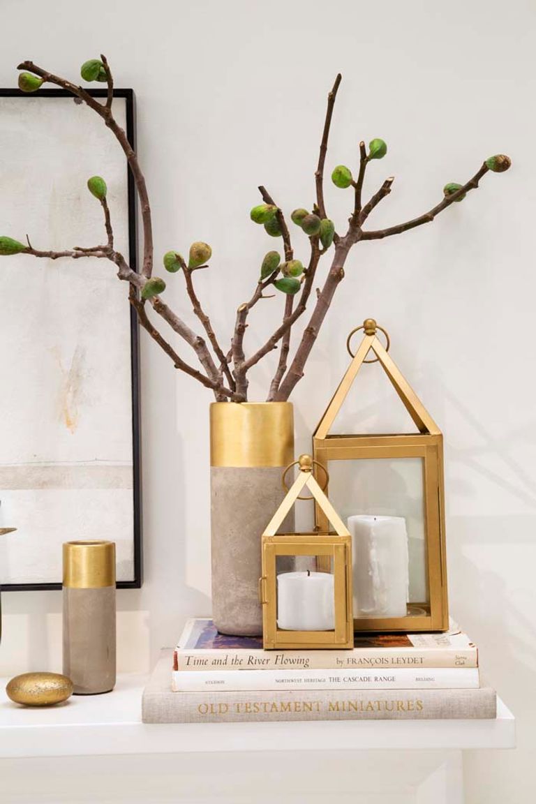 صيحة الأبيض والأسود الكلاسيكية صامدة - أرشيفية