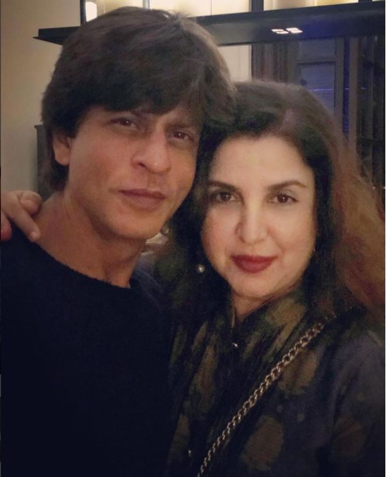 شاروخان يستقبل أصدقاءه القدامى للاحتفال بعيد الديوالي