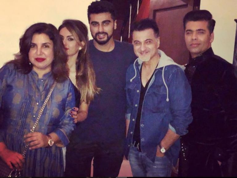 شاروخان يستقبل أصدقاءه القدامى للاحتفال بعيد الديوالي