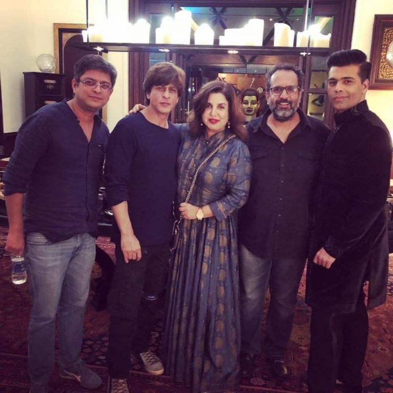 شاروخان يستقبل أصدقاءه القدامى للاحتفال بعيد الديوالي