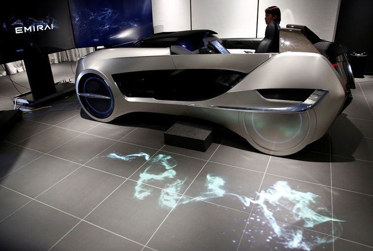 سيارة تجسد الجيل المقبل من تكنولوجيا مساعدة السائق