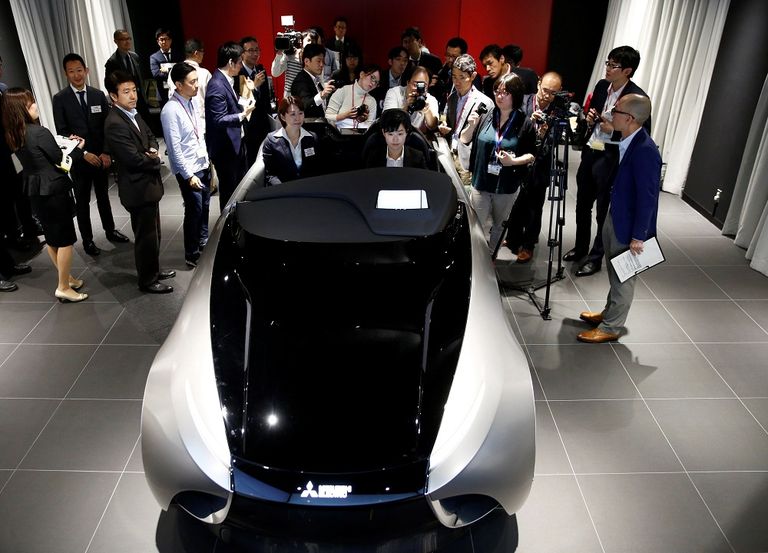 سيارة تجسد الجيل المقبل من تكنولوجيا مساعدة السائق