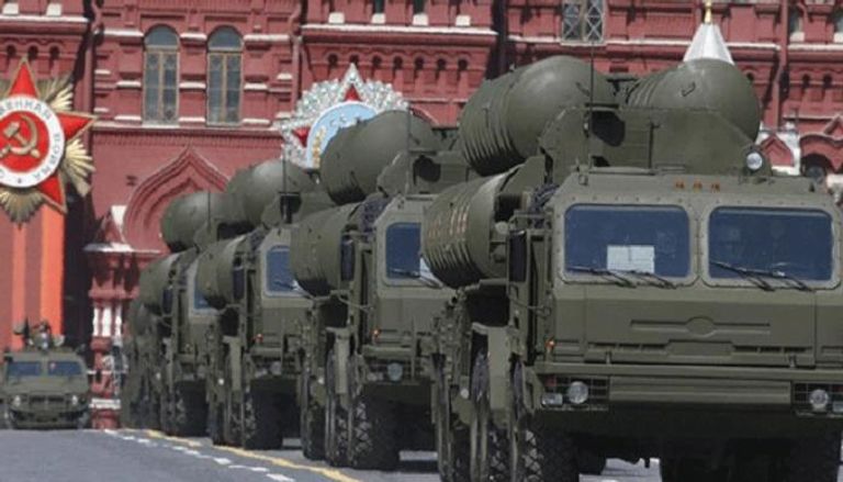كاتب تركي: روسيا ستعلق بيع صواريخ إس-400 إلى تركيا