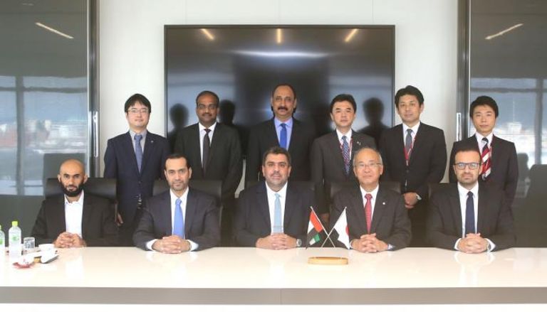 صورة جماعية لوفد الصحة الإماراتية و الشركة اليابانية 