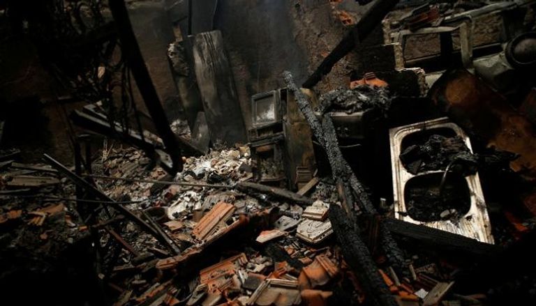 الحرائق دمرت العديد من المنازل في البرتغال- رويترز