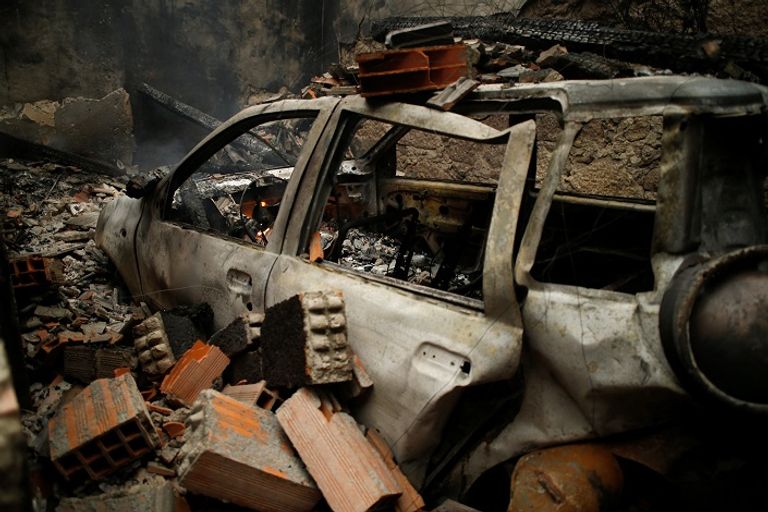 الحرائق دمرت العديد من المنازل في البرتغال- رويترز