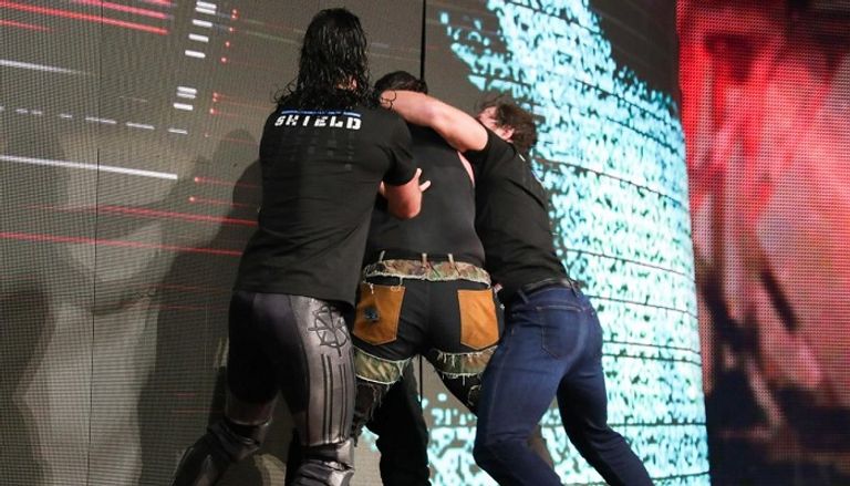 فريق ذا شيلد يسحق برون سترومان