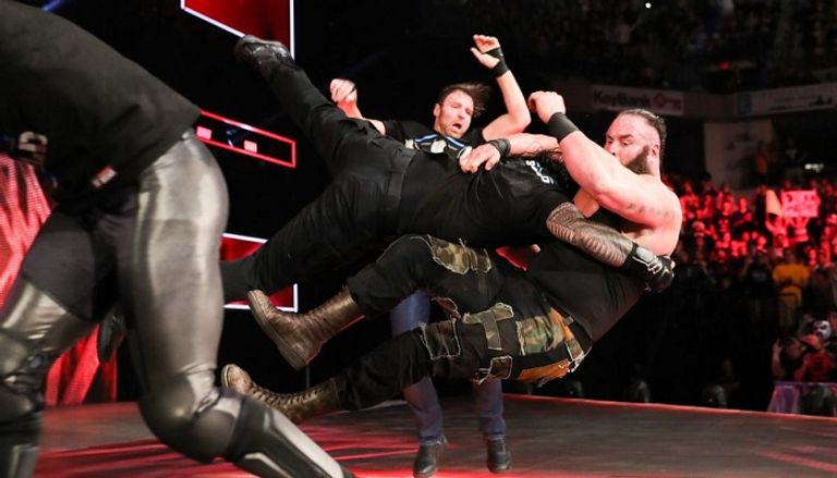 فريق ذا شيلد يسحق برون سترومان