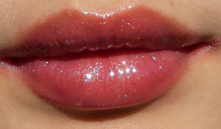 أحدث صيحات ألوان أحمر الشفاه