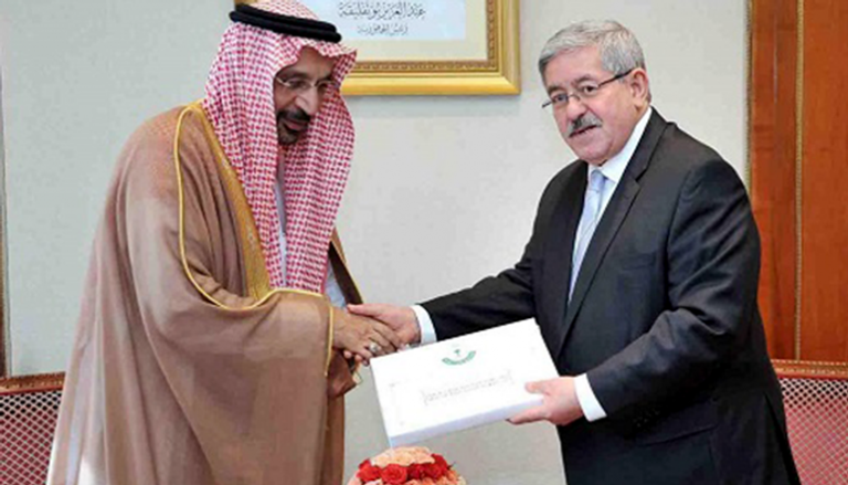 رئيس الوزراء الجزائري مع وزير الطاقة السعودي