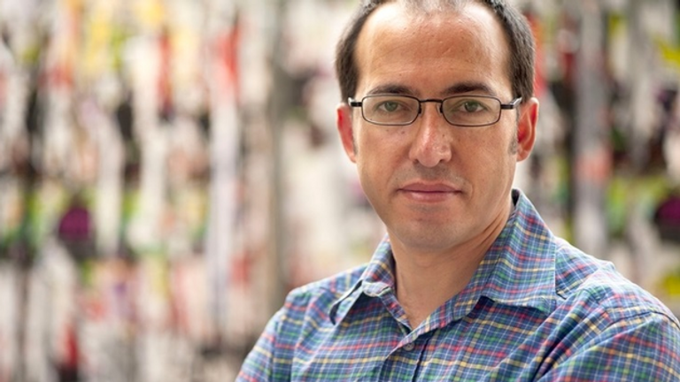 الكاتب التركي برهان سونميز الروائية الأرجنتينية إلسا أوسوريو