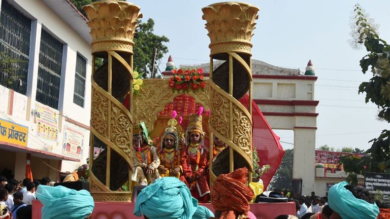 بالصور.. احتفالات الديوالي في مدينة أيوديا القديمة